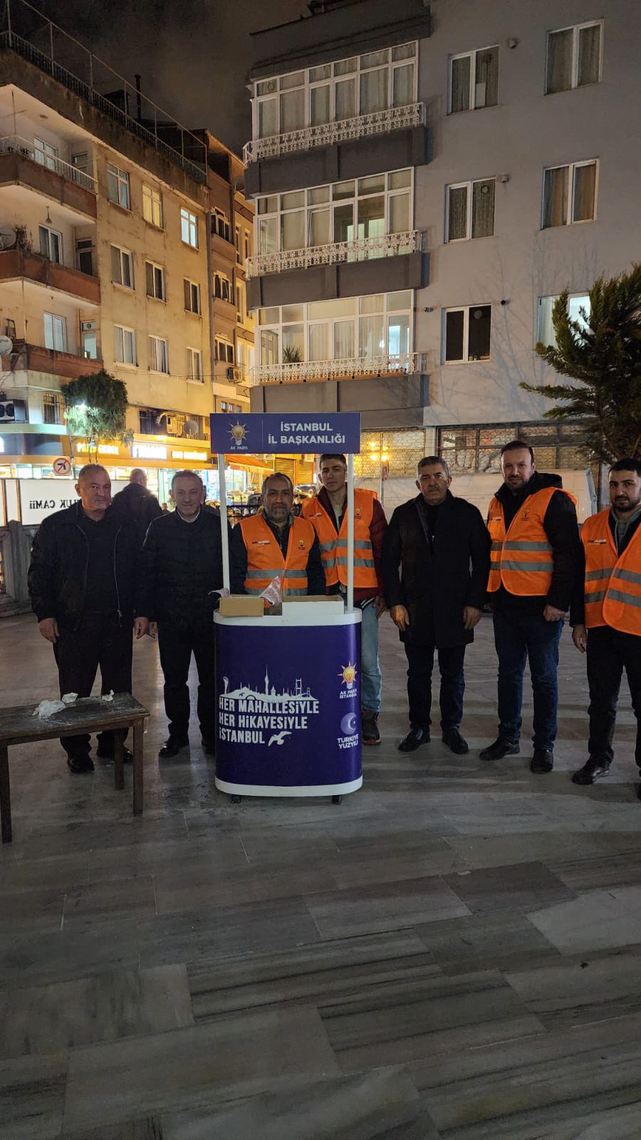 Mübarek Ramazan-ı Şerif’te teravih namazı sonrası Dutluk Camii