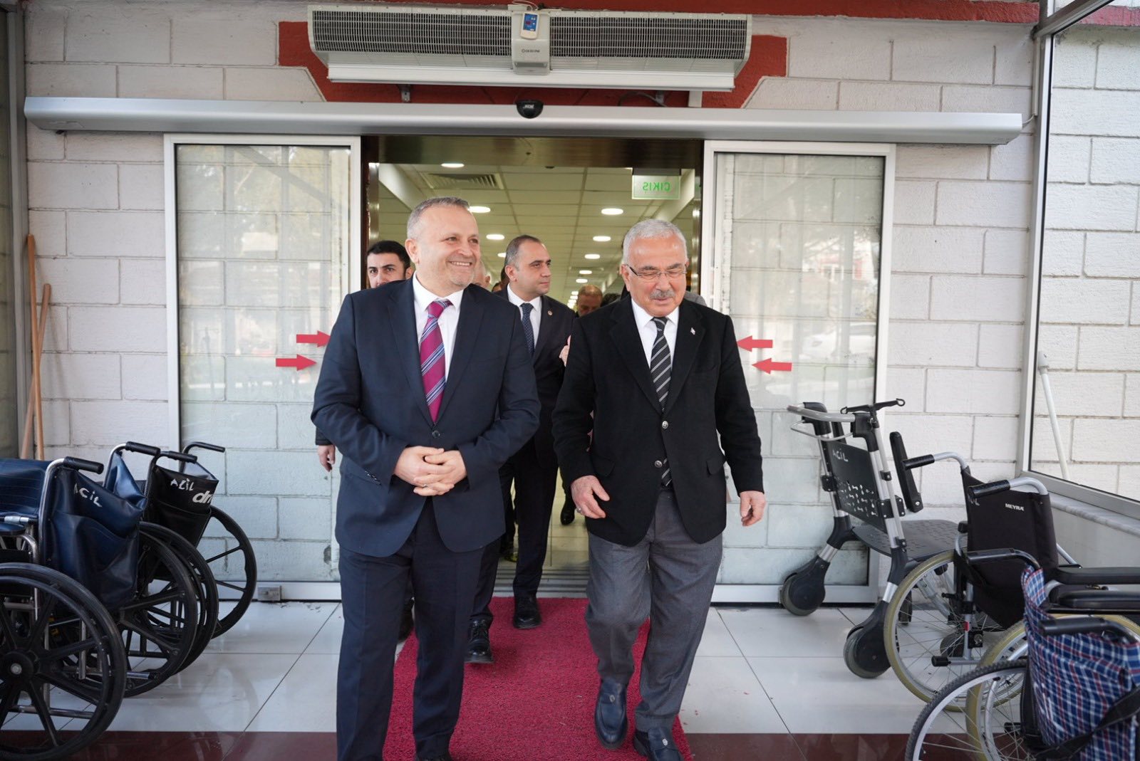 Bugün Kıymetli Misafirlerimiz Var.