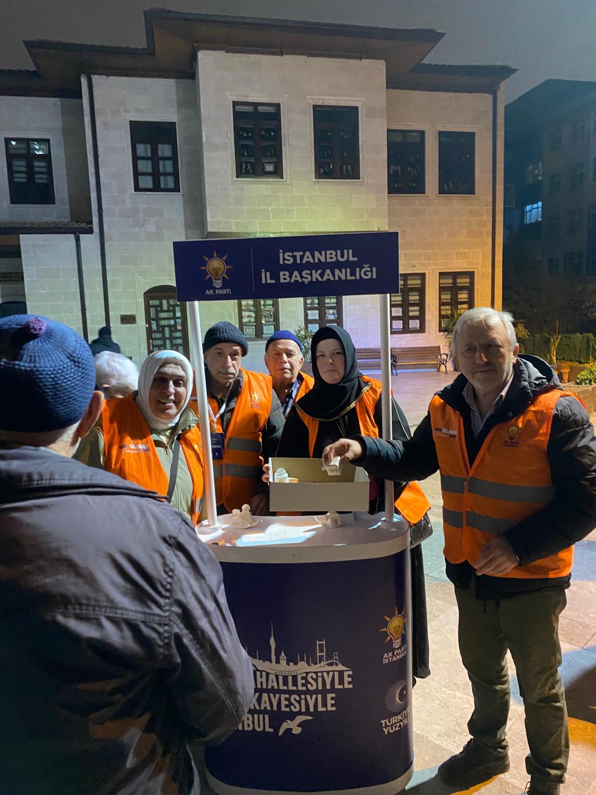 Mübarek Ramazan-ı Şerif’te teravih namazı sonrası Konyalı Camii’nde