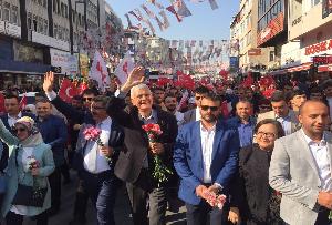 Büyük Sevgi Yürüyüşümüzü Coşkulu Bir Kalabalıkla Yaptık...