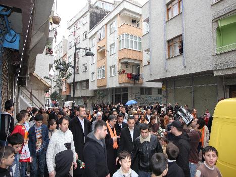 TEŞKİLATIMIZ NURİPAŞA MAHALLESİ SEVGİ YÜRÜYÜŞÜNDE