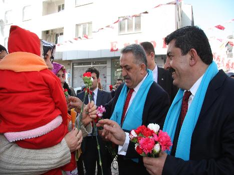 BAŞBAKAN YARDIMCIMIZ HAYATİ YAZICI'NIN ZEYTİNBURNU ZİYARETİ